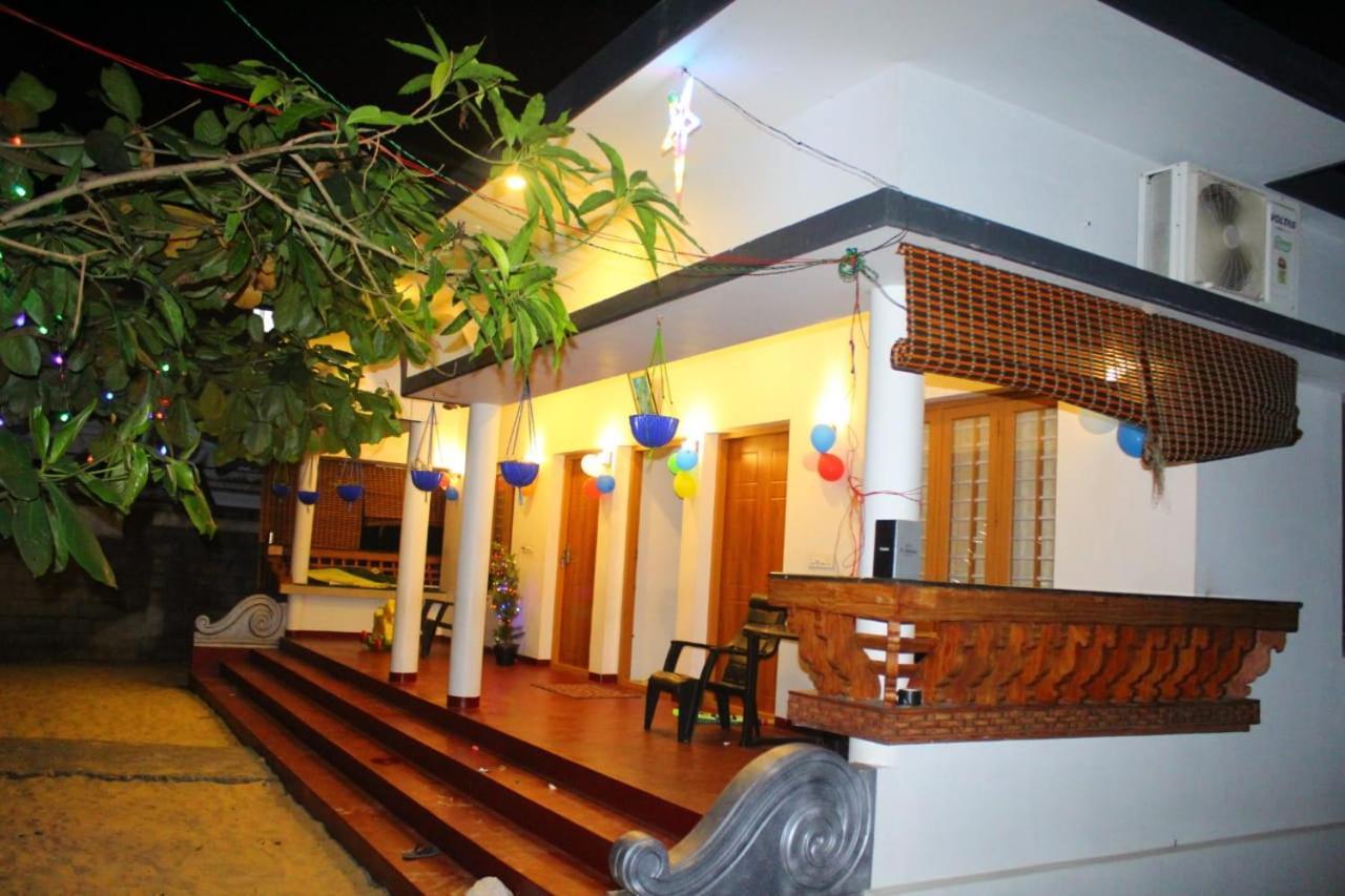 Marari Anna * Mararikulam