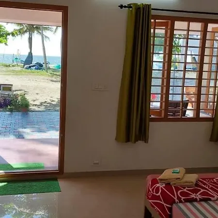 Marari Anna Beach Homestay Mararikulam Exterior photo